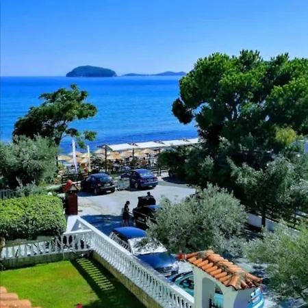Villa Hello *