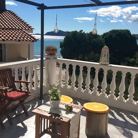 Villa Hello